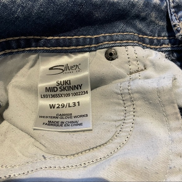 Silver Jeans - Picture 5 of 6